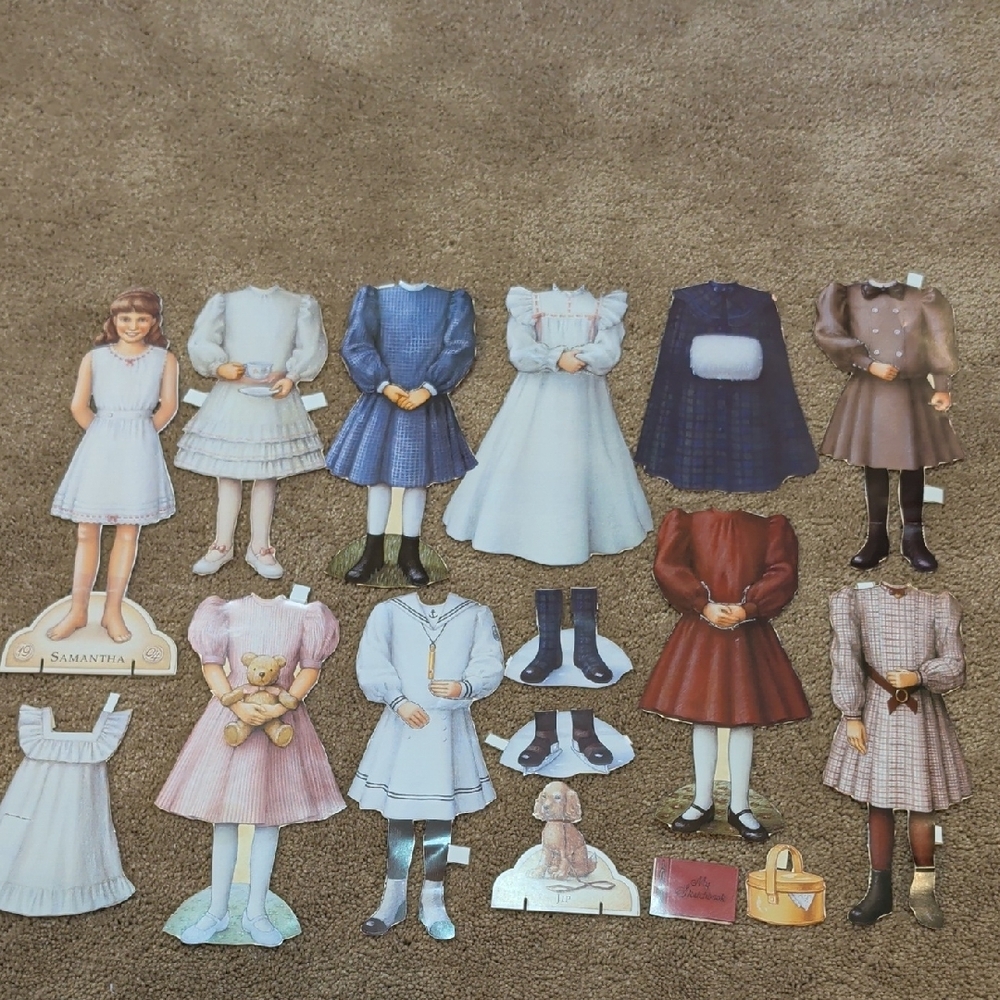 American Girl Paper Dolls Set - Green, Blue, Pink, Red - Picture 8 of 15